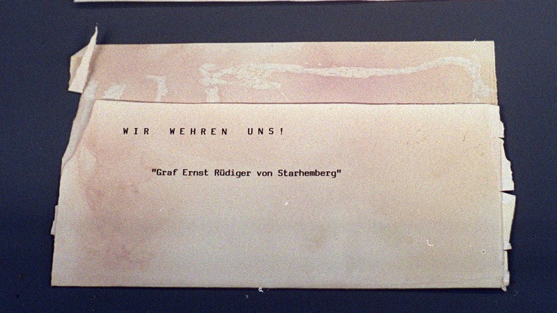Umschlag einer nicht explodierten Briefbombe, BMI / Direktion für Spezialeinheiten, Foto: Robert Newald.