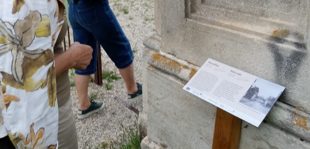 : ICONS mit Informationen zum Schloss und dem Schlossgarten aus dem Ausstellungsprojekt „Auf die Schätze, fertig, los! Reise um die Wertel“