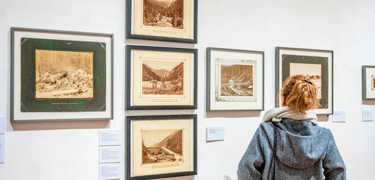 : Ausstellung "Ölrausch und Huzulenkult" im Volkskundemuseum Wien. Foto: Kollektiv Fischka / Kramar © Volkskundemuseum Wien