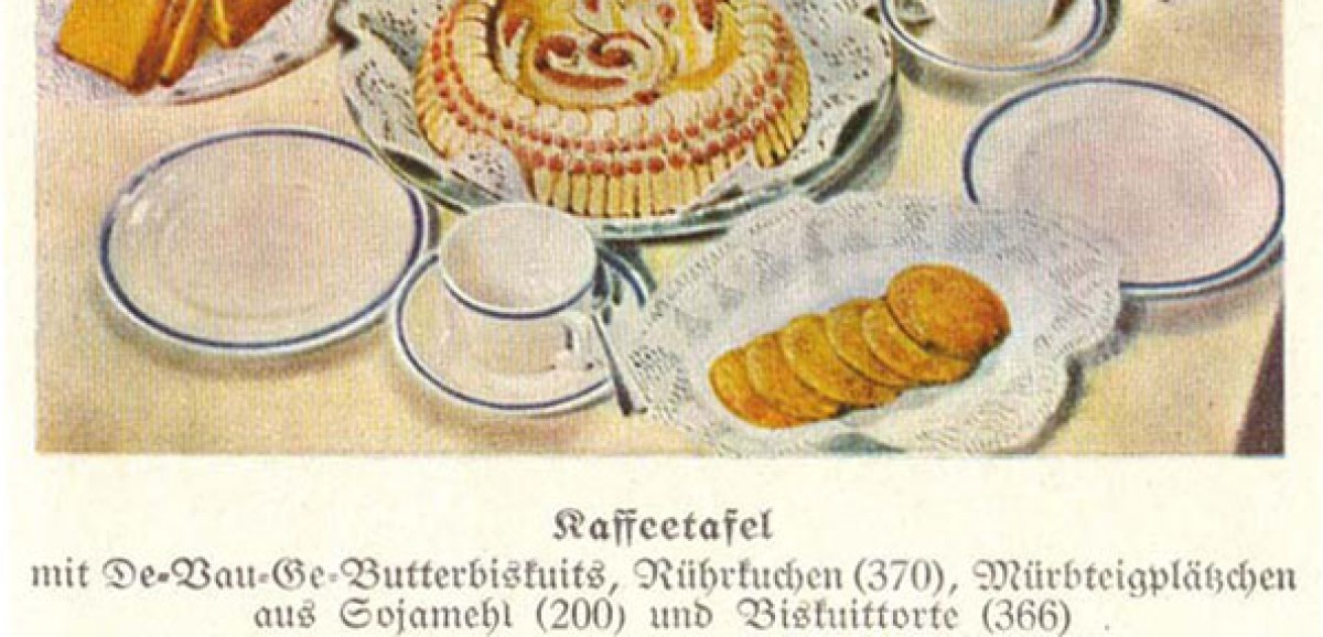 : Kaffeetafel; In: Ida Klein: Neuzeitliche Küche. Fleischlose Gerichte für alle Verhältnisse, Hamburg 1941, S. 129.