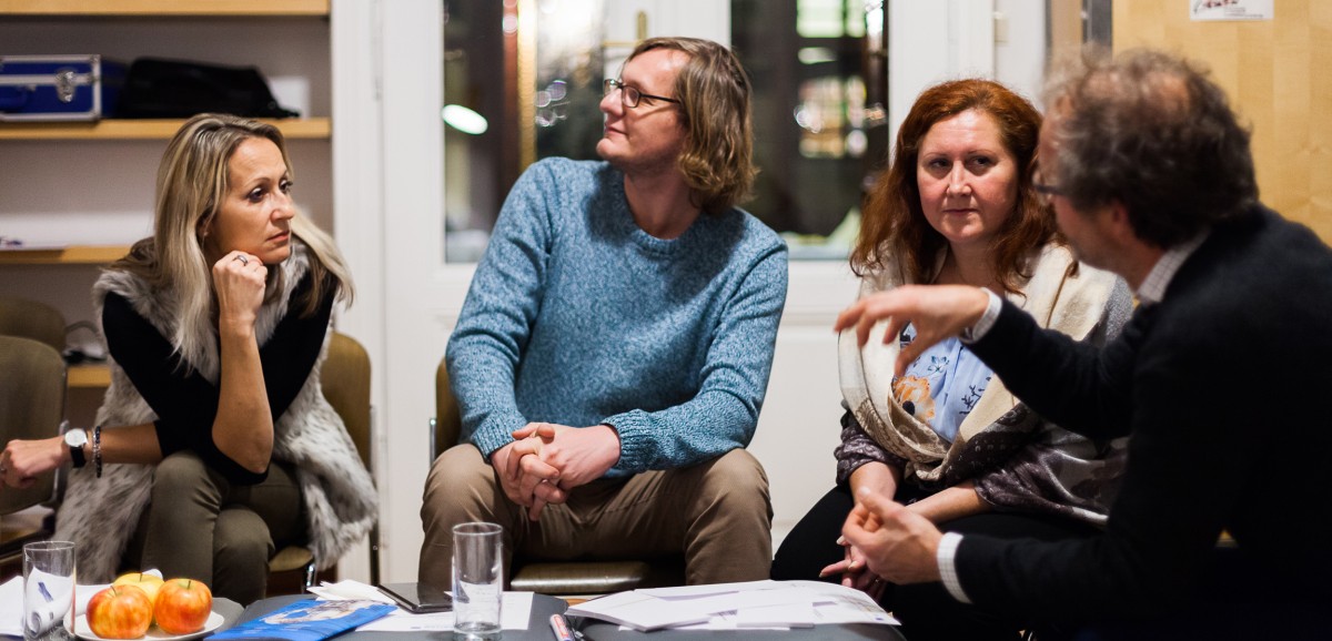 : Workshop zur Institutionalisierung der Zusammenarbeit. Foto: kollektiv fischka / Steffi Freynschlag © Volkskundemuseum Wien