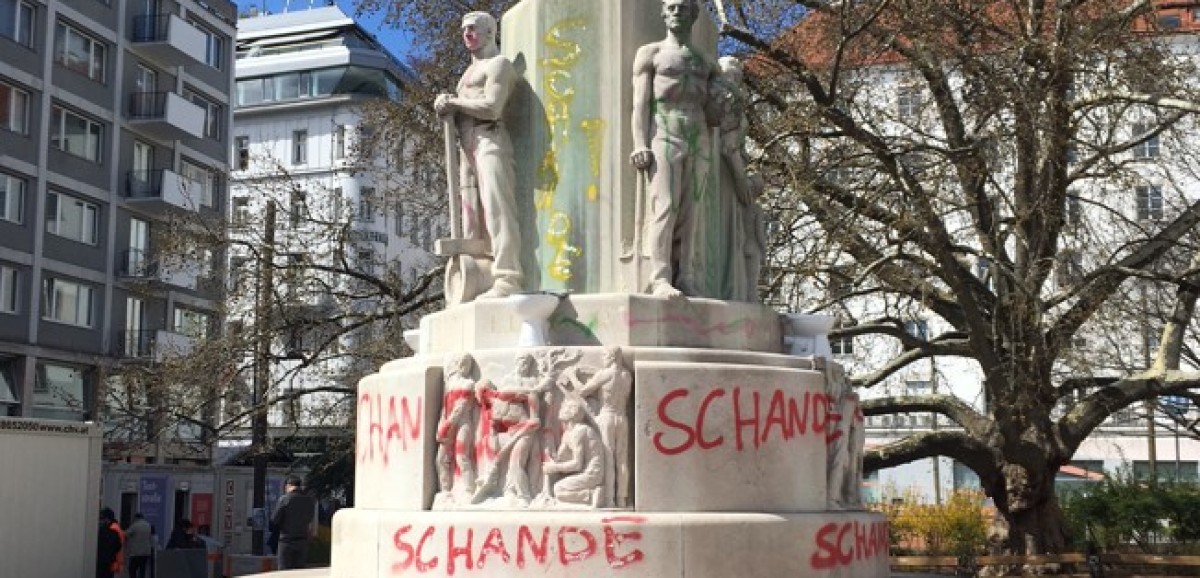 : Graffiti-Intervention „Schande, Schande, Schande“ auf dem Karl Lueger-Denkmal in Wien, 2021/22