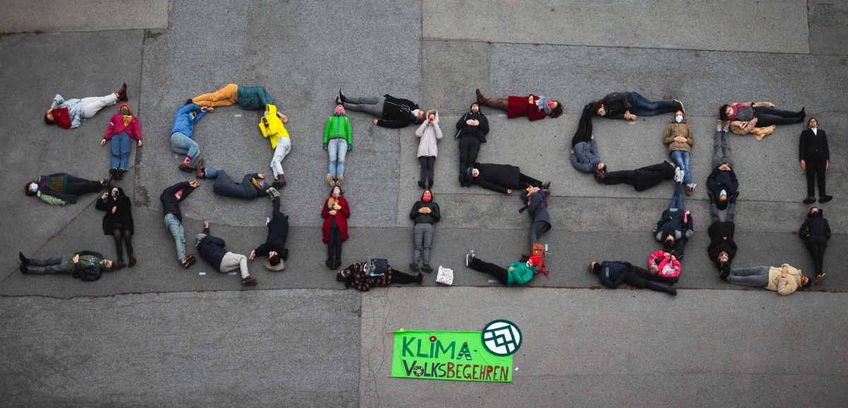 : 380.590 Stimmen hat das Klimavolksbegehren bekommen. Im Klimavolksbegehren wurde u.a. gefordert, den Klimaschutz in der Verfassung zu verankern, ein verbindliches und evidenzbasierten Co2-Budget einzuführen und dieses durch einen neu zu schaffenden Klimarechnungshof zu kontrollieren, © Anja Drechsler / Klimavolksbegehren, 2021