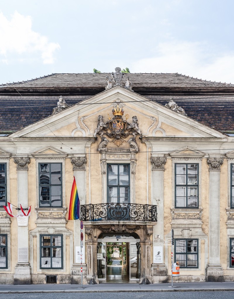 Haupteingang des Volkskundemuseum Wien, Gartenpalais Schönborn. Foto: Matthias Klos © Volkskundemuseum Wien