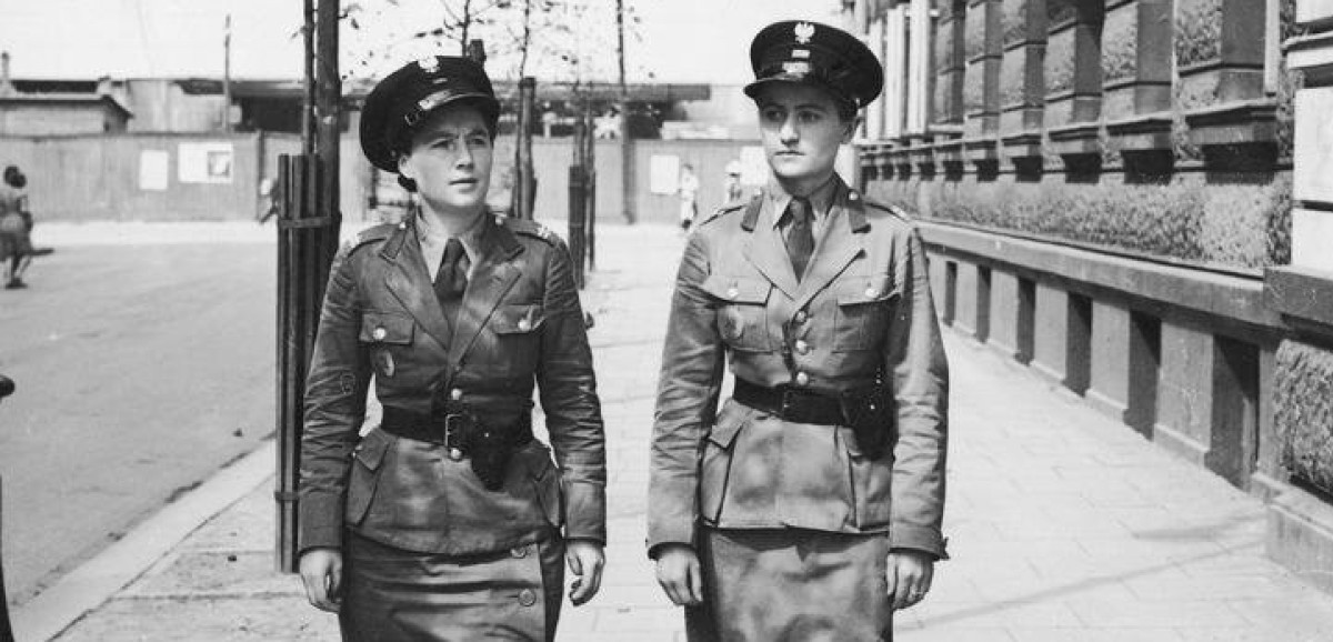 : Polish Women's Police - Warsaw - Dworzec Główny
