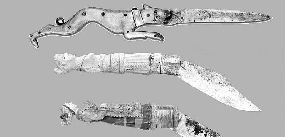 : Klappmesser mit Horngriff, undatiert (o.); 2 Goldhaubenklappmesser mit Holzgriff, Griffe aus Österreich oder Ungarn, 19. Jh. (M.)  © Österreichisches Museum für Volkskunde