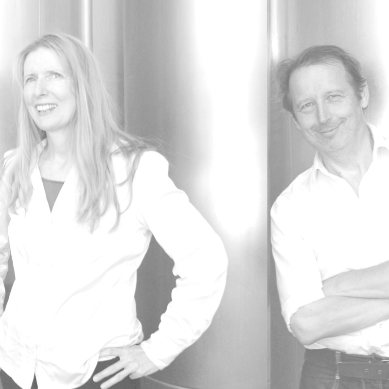 : Das gecko art-Team Evelyn Blumenau und Walter Kreuz, die gemeinsam mit Alexandra Bröckl die Podcast-Werkstatt Apropos Objekte durchführen. Foto: gecko art