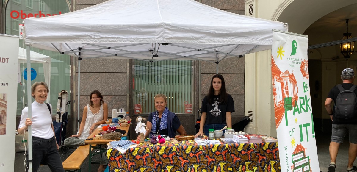 : Unser Stand beim Josefstädter Straßenfest. 