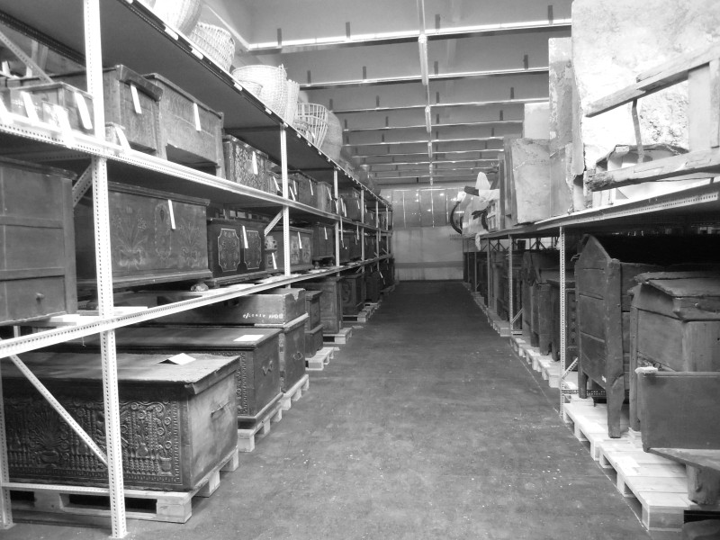 : Ein Blick in das Museumsdepot. Foto: Monika Maislinger © Volkskundemuseum Wien