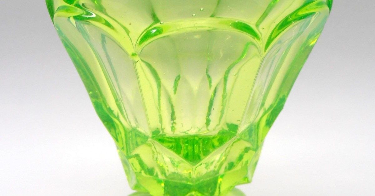 50 Gr - Prüfstrahler Geigerzähler Uranglas Würfel 27x27x27 mm Uranium glass 